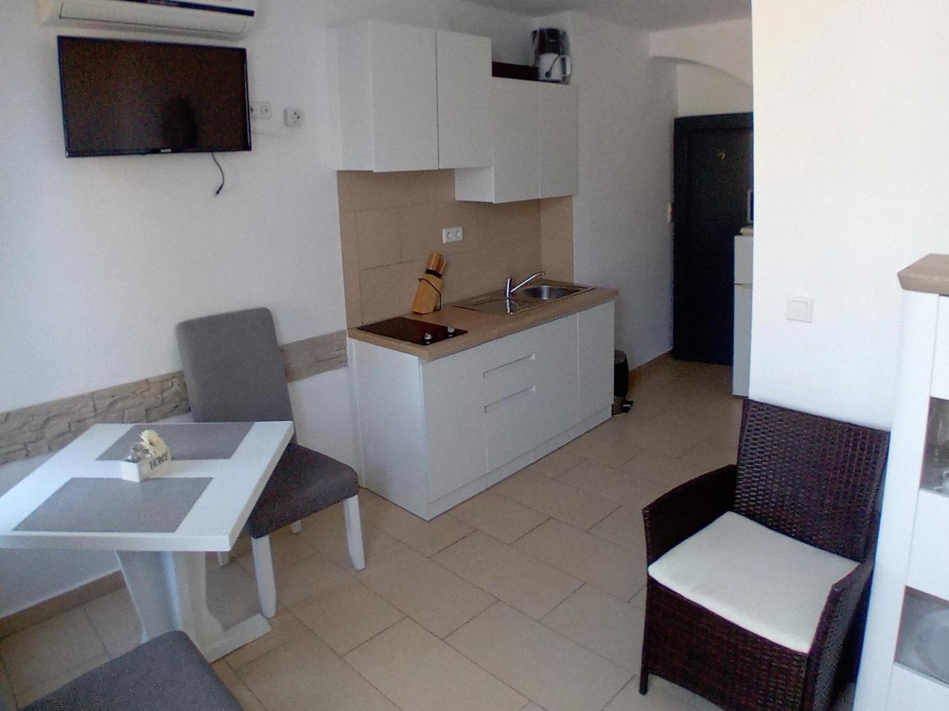 Vivi Studio Apartments Мали-Лошинь Номер фото